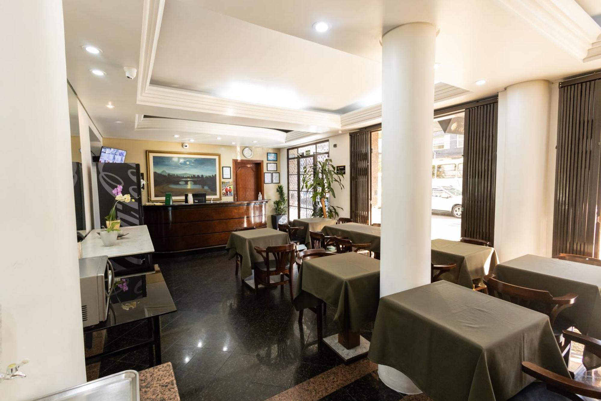 Golden Star Hotel 3*