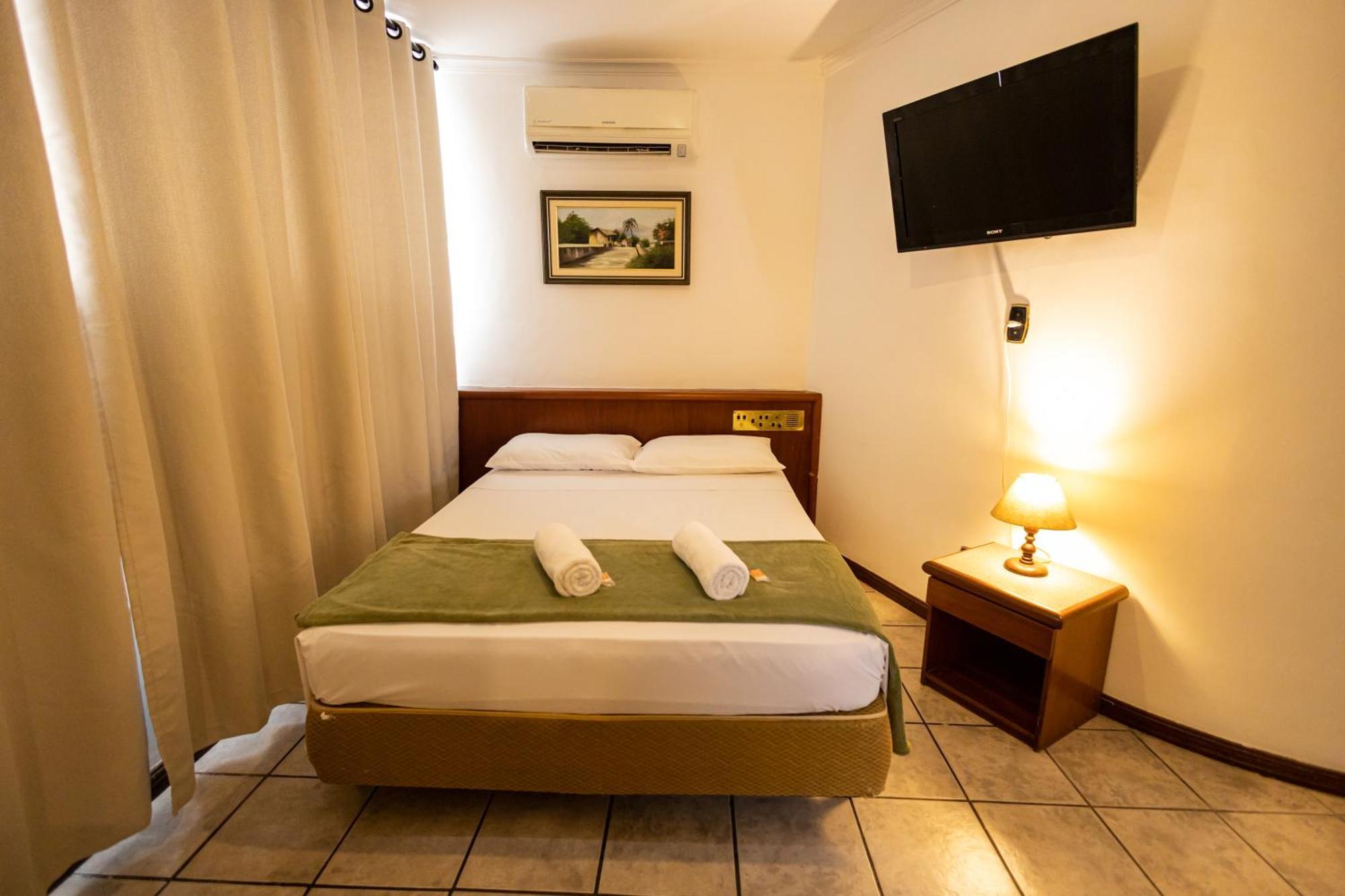 Golden Star Hotel 3*